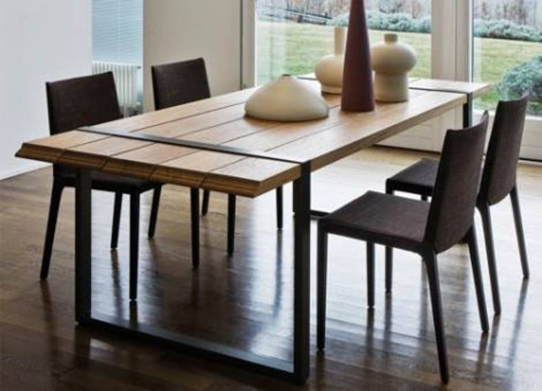 Contemporary Dining Table by Zanotta