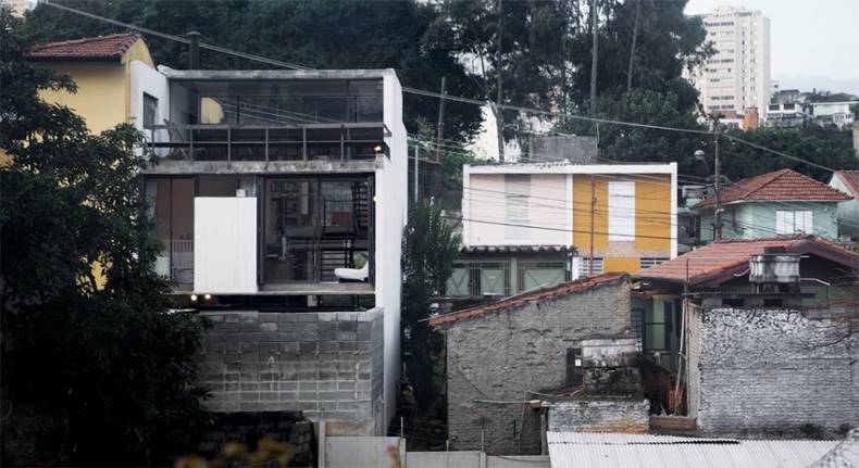 Juranda House by Apiacás Arquitetos in Brazil