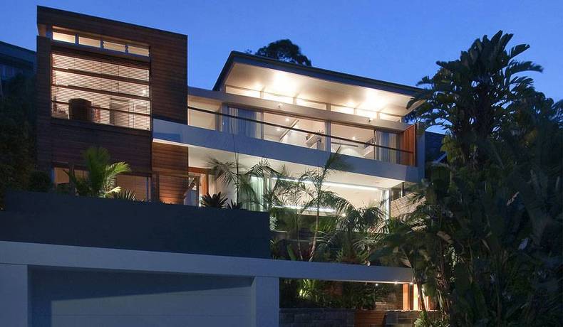 Contemporary Luxury House Designs by Bruce Stafford Architects
