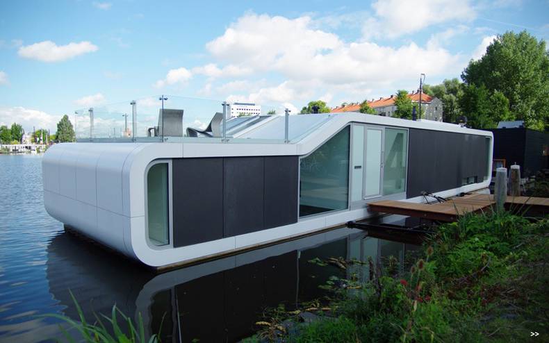 The Unique Two Storey Water House In Amsterdam