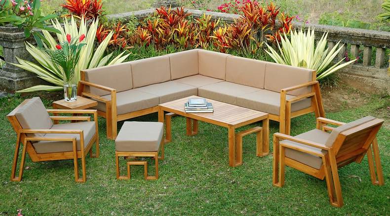 Weatherproof Furniture for Your Outdoor Living Space