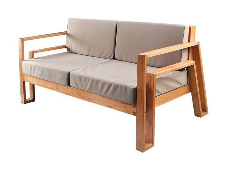 Weatherproof Furniture for Your Outdoor Living Space