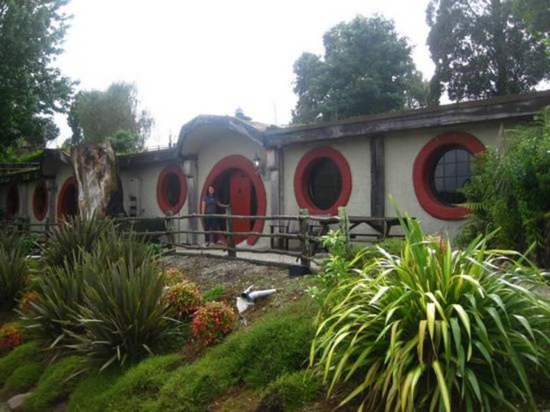 Unique Hobbit Motel in New Zealand