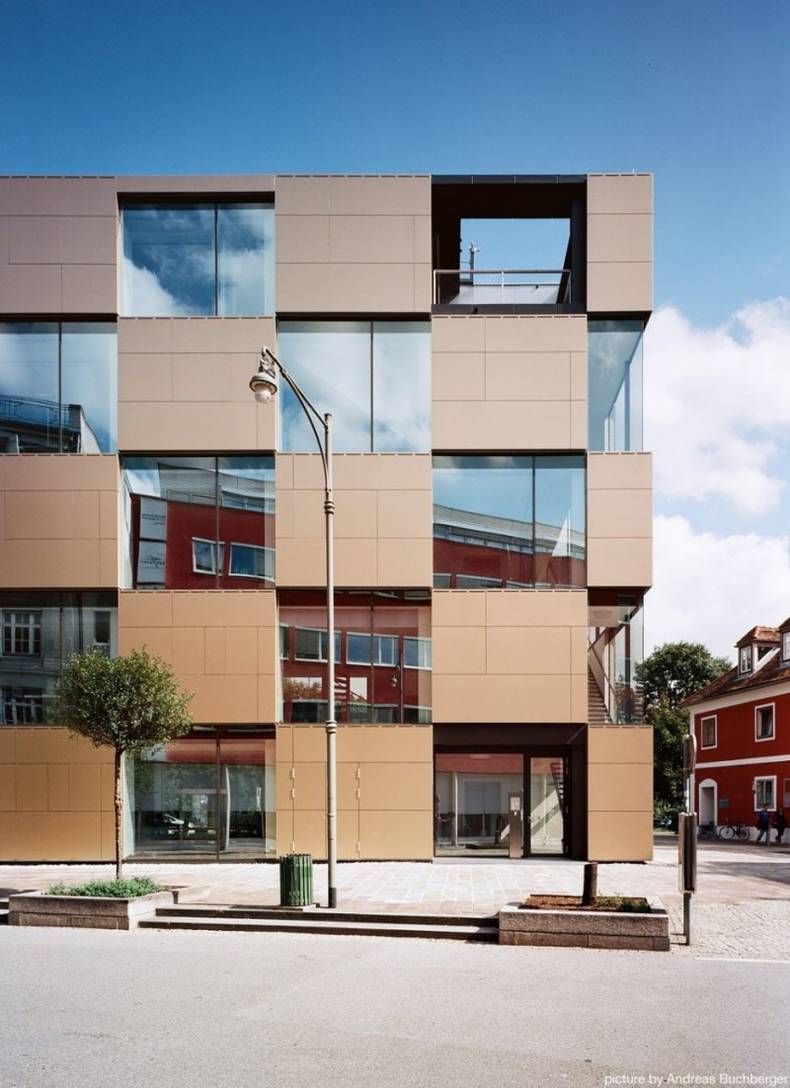 Solitaire NIK Building by Atelier Thomas Pucher &amp; Alfred Bram&shy;berger