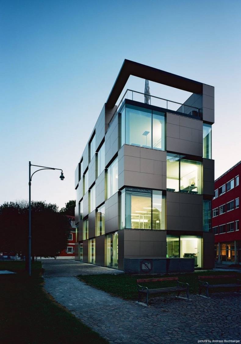 Solitaire NIK Building by Atelier Thomas Pucher &amp; Alfred Bram&shy;berger