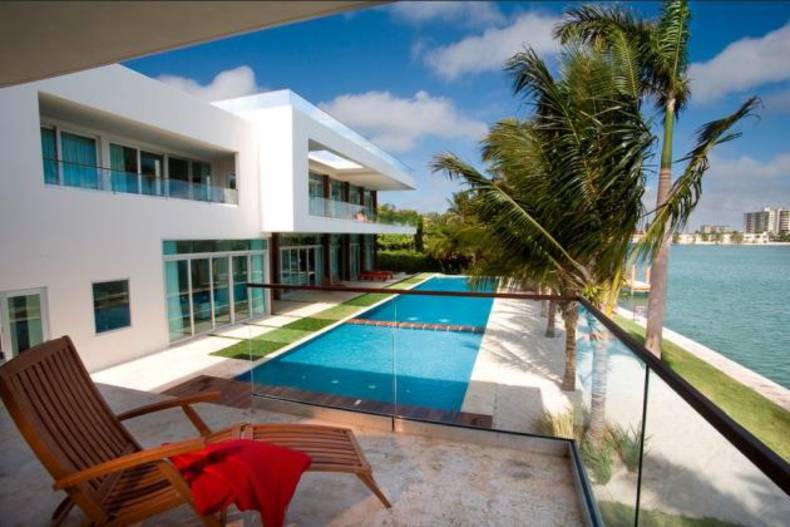 Astounding Otko Villa on a Private Island in Miami Beach
