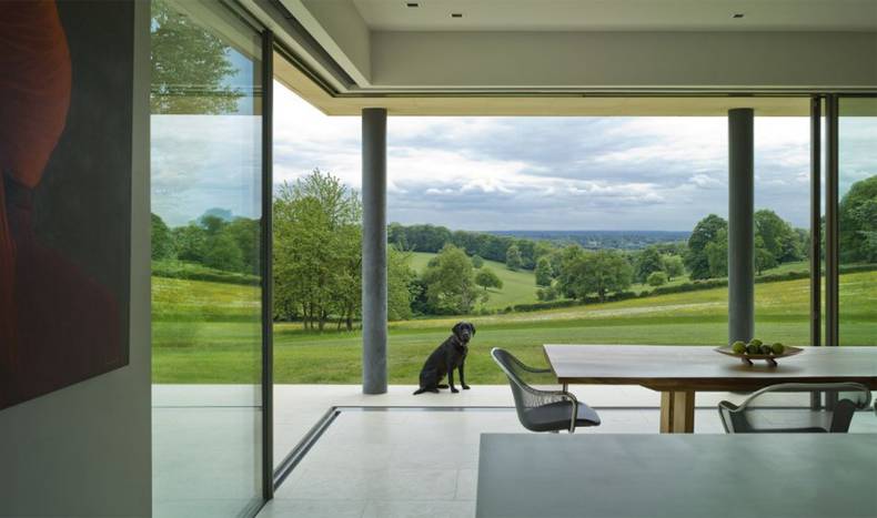 Light Modern Home in Buckinghamshire by British Architect McLean Quinlan