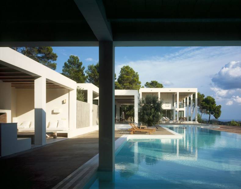 Country House in Ibiza by Blacam and Meagher Architects